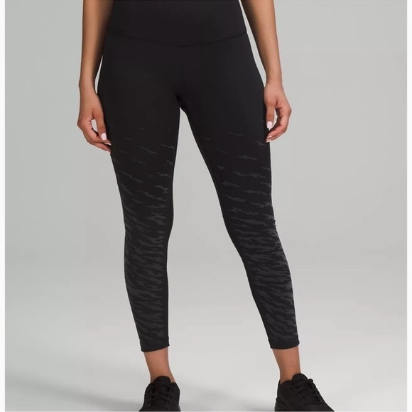 Lululemon Lunar New Year Limited Edition Wunder Under High-Rise 25” Tight - Picture 2 of 9